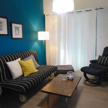 Hilton Area Apartment