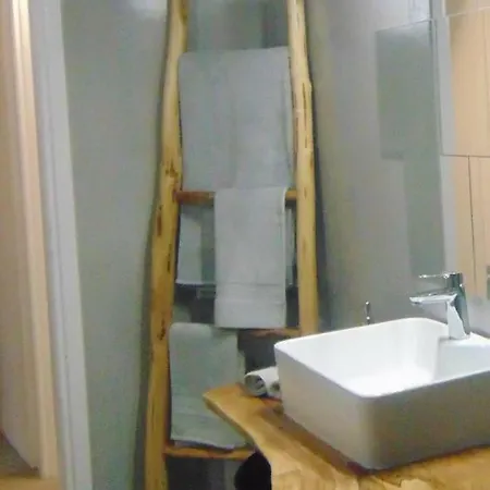 Apartment Hilton Area *